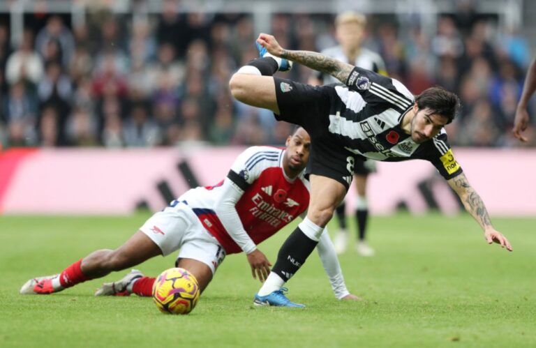 Newcastle United vs Arsenal 2024/25 Premier League Highlights